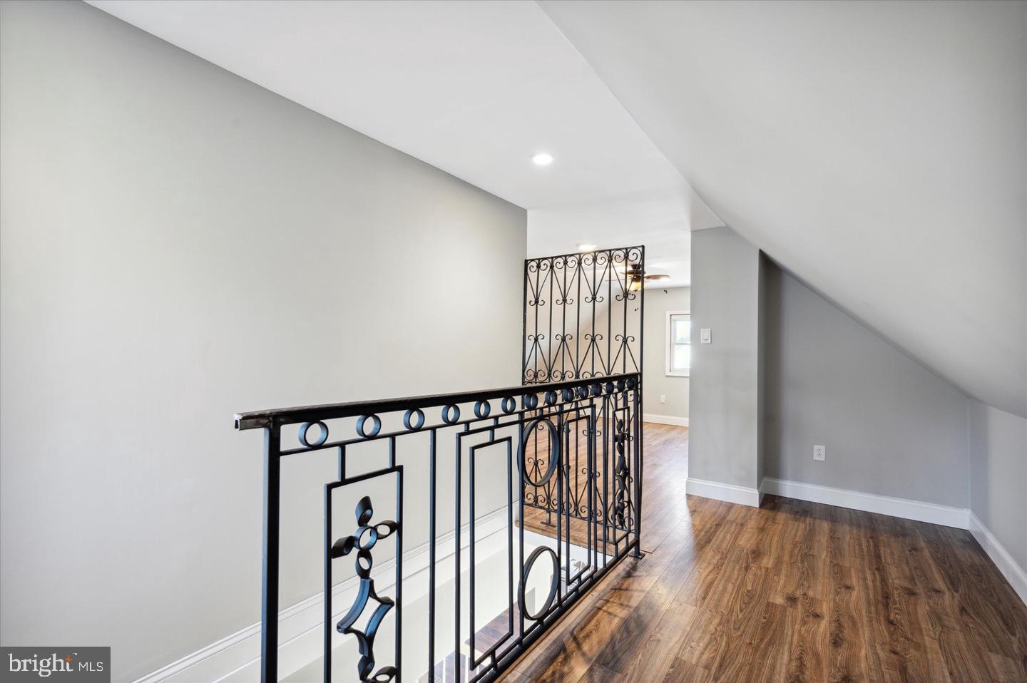 17 Spring St Property Photo 15
