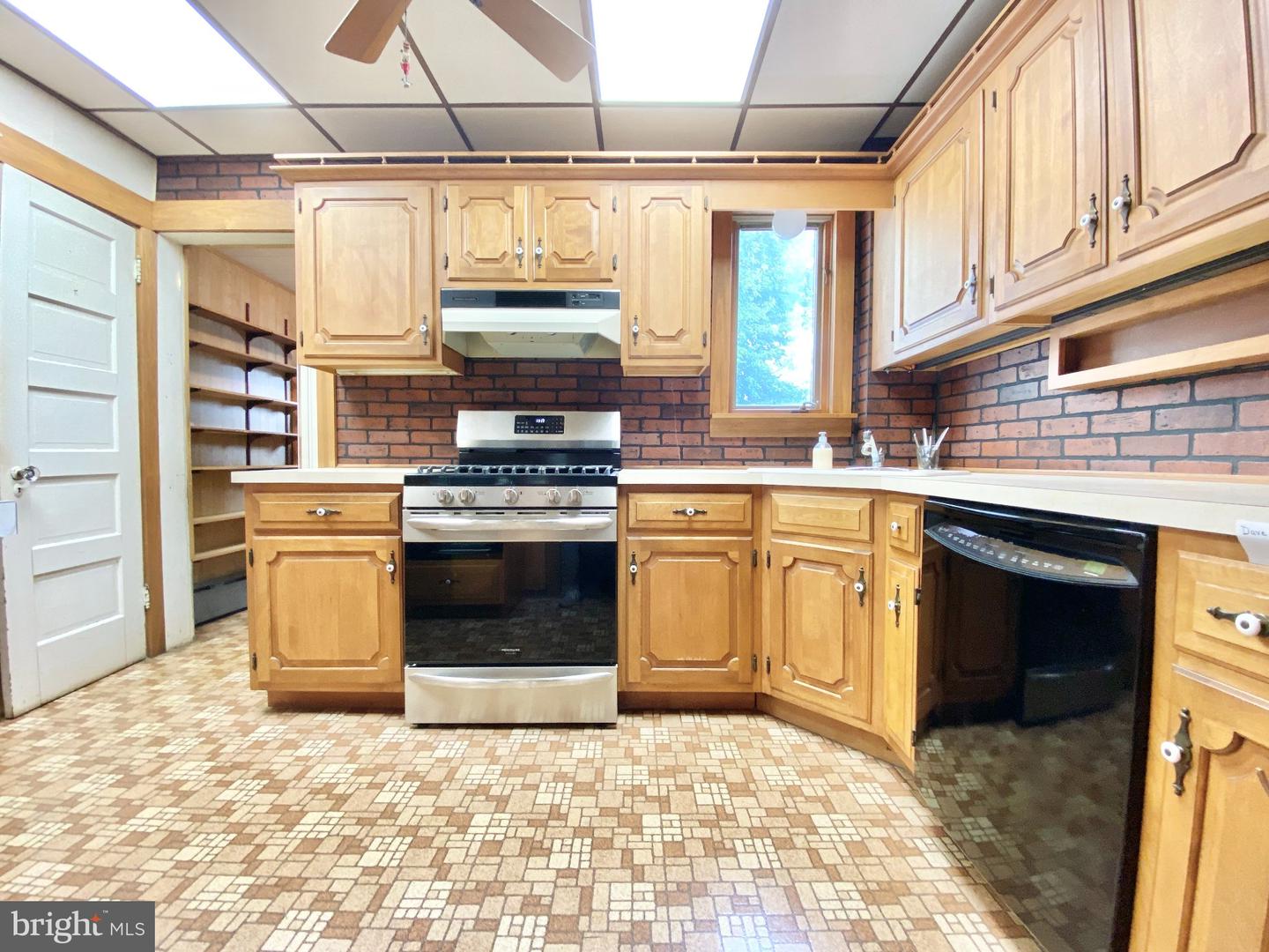 145 Primos Ave Property Photo 8