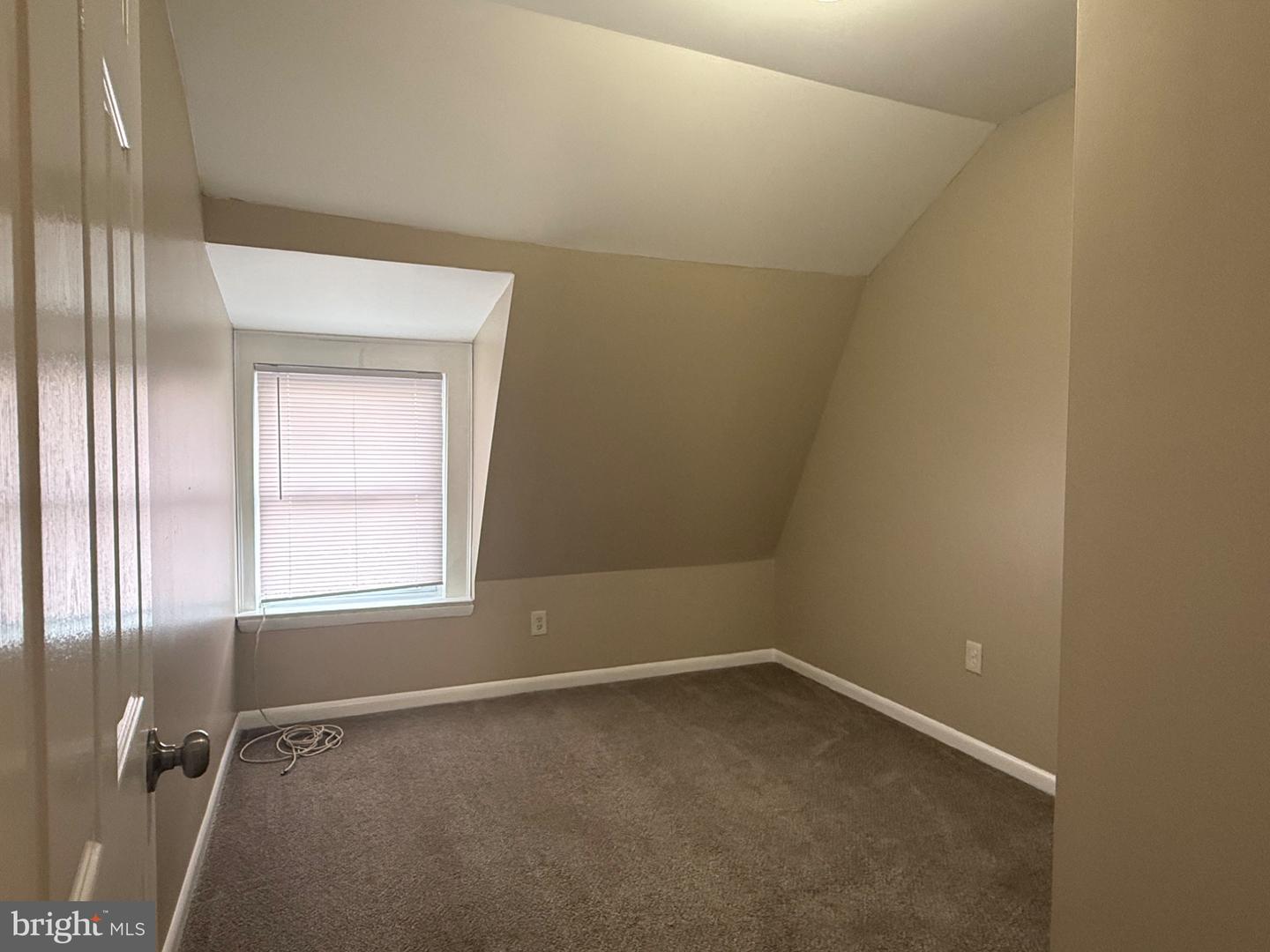 36 Spruce St Property Photo 10