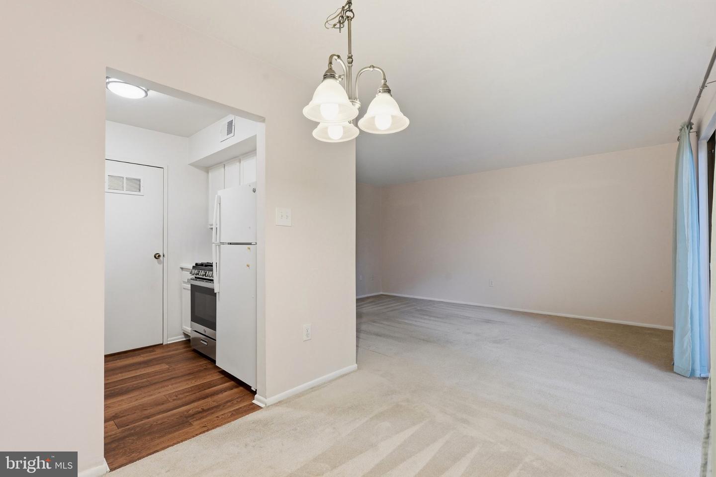 307 Painters Xing Property Photo 8