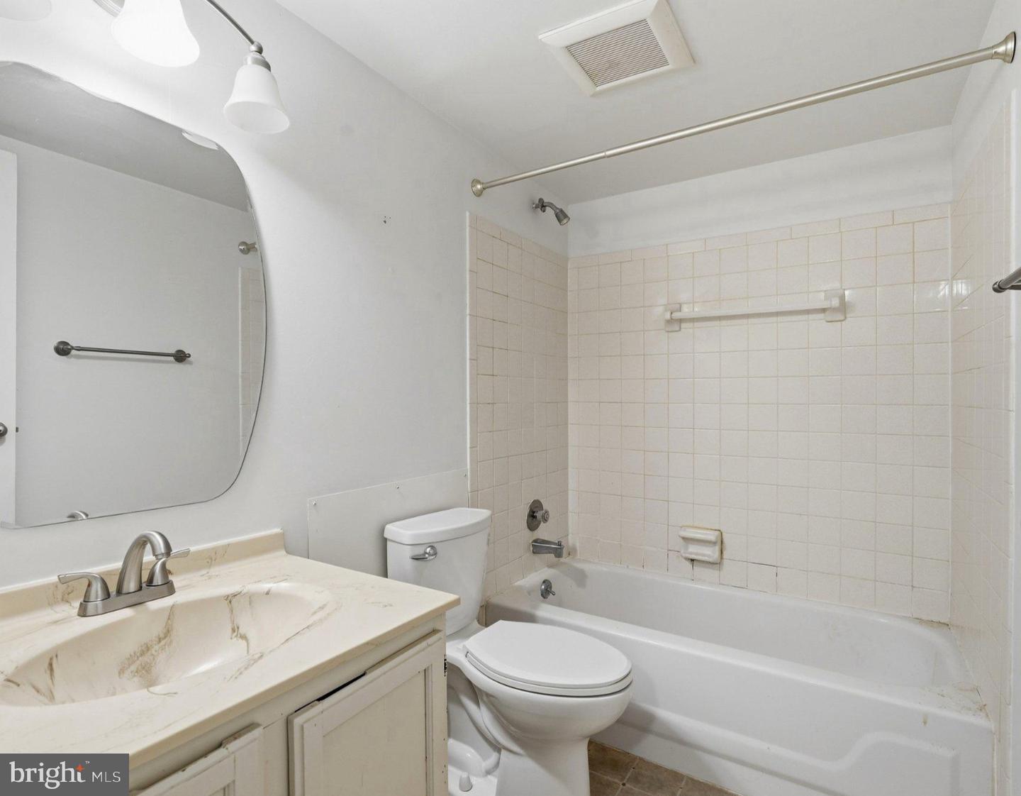 307 Painters Xing Property Photo 18