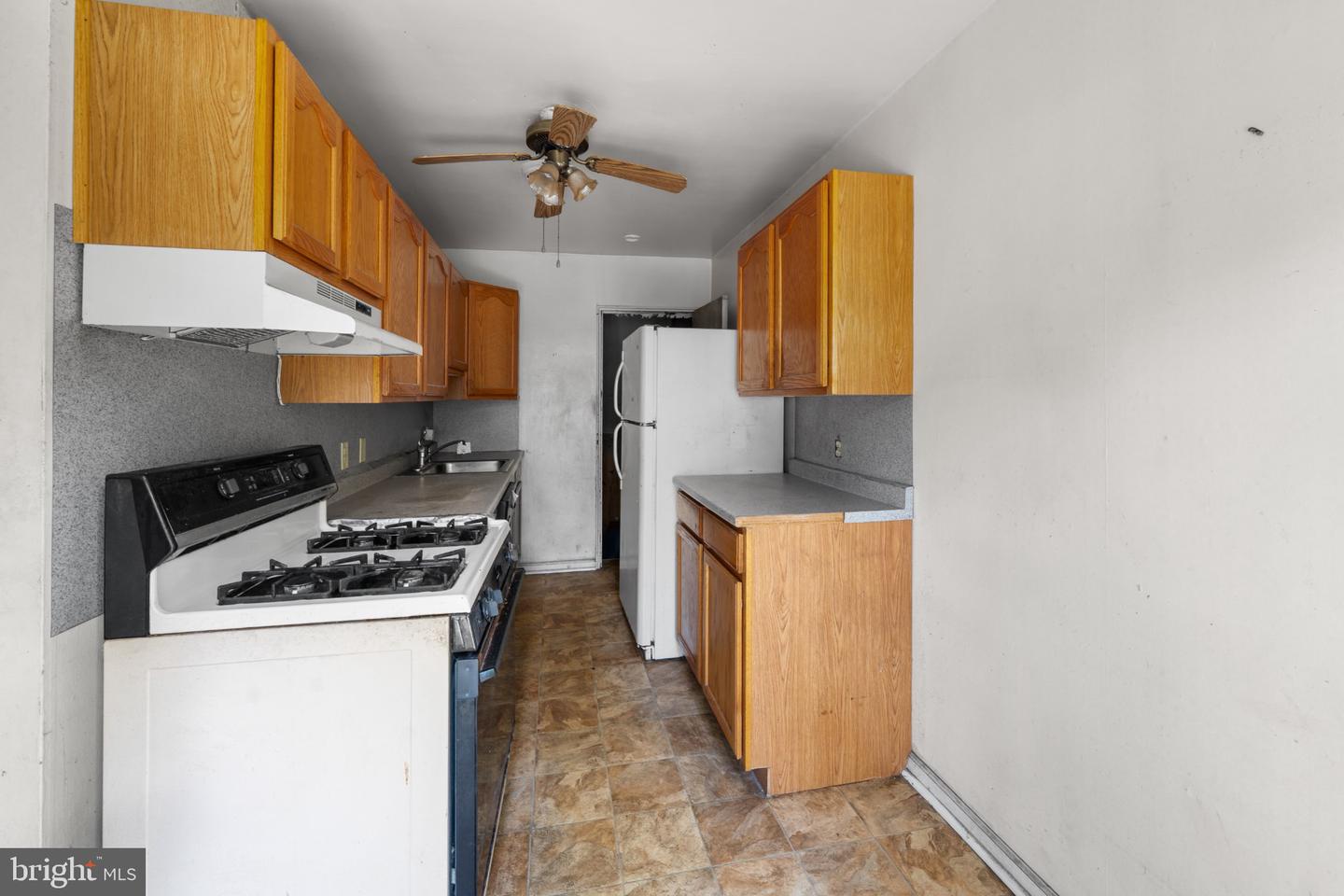 112 Felton Ave Property Photo 8