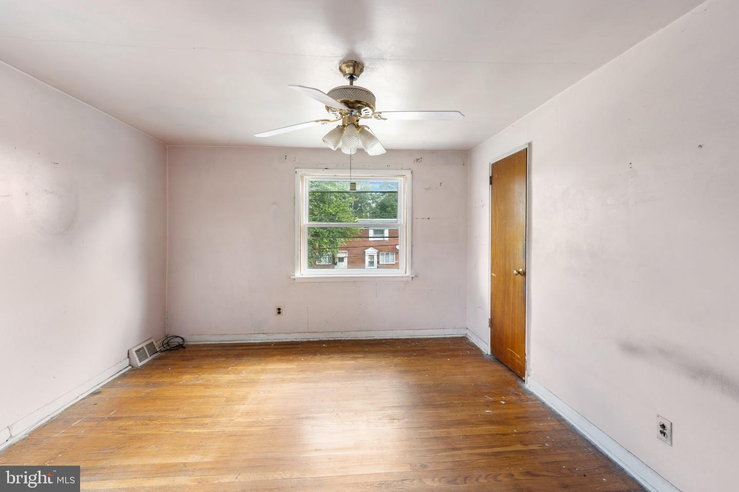 112 Felton Ave Property Photo 10