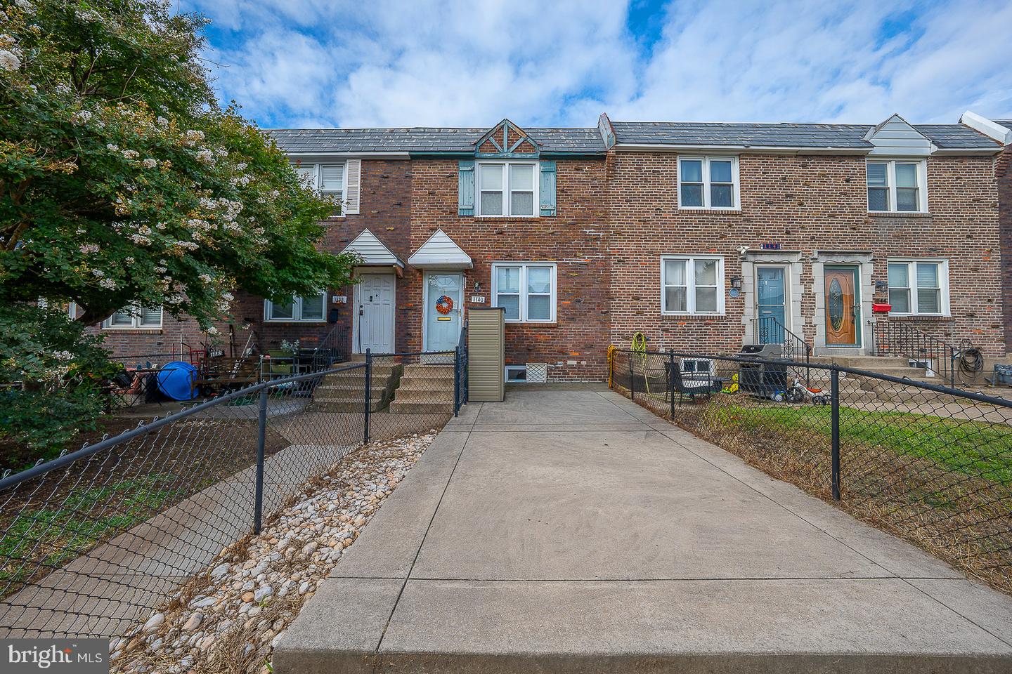1140 Myrtlewood Ave Property Photo 1