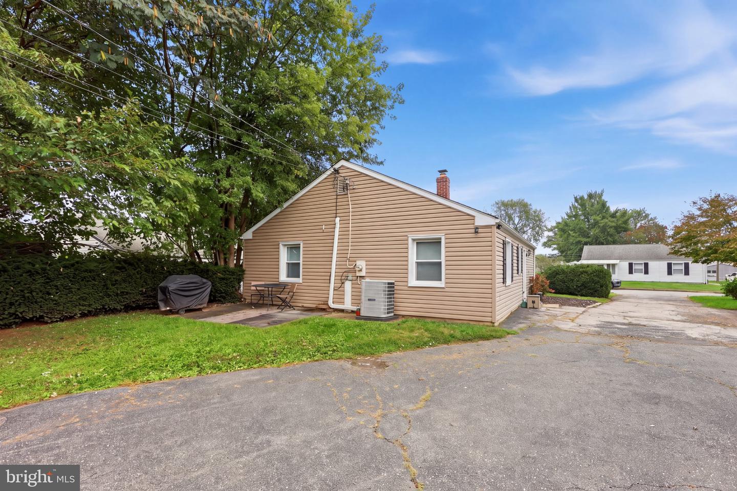 6 Pancoast Ave Property Photo 18