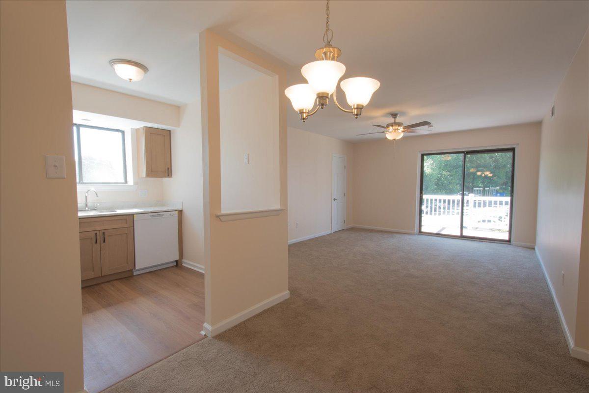 7126 Hilltop Dr #90 Property Photo 11