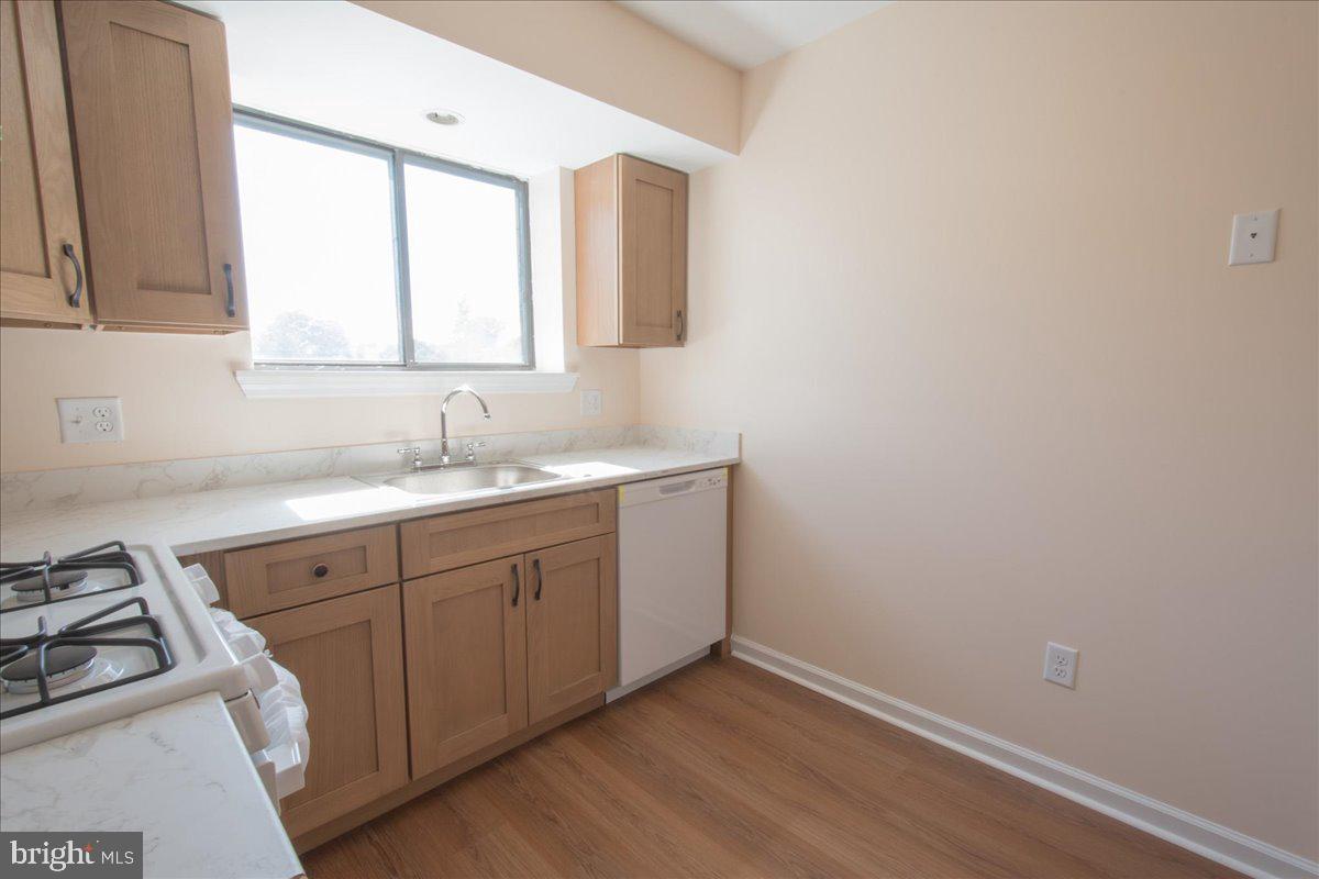 7126 Hilltop Dr #90 Property Photo 12