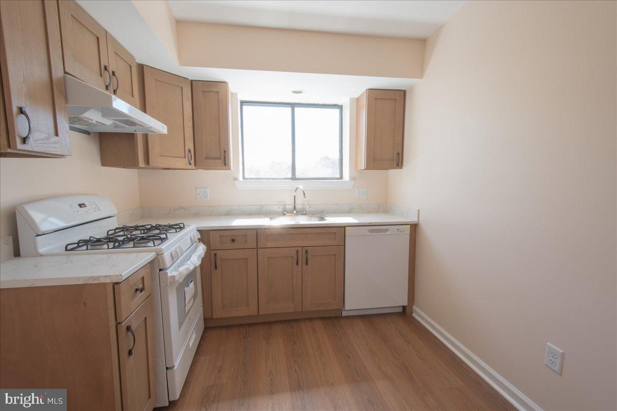 7126 Hilltop Dr #90 Property Photo 13
