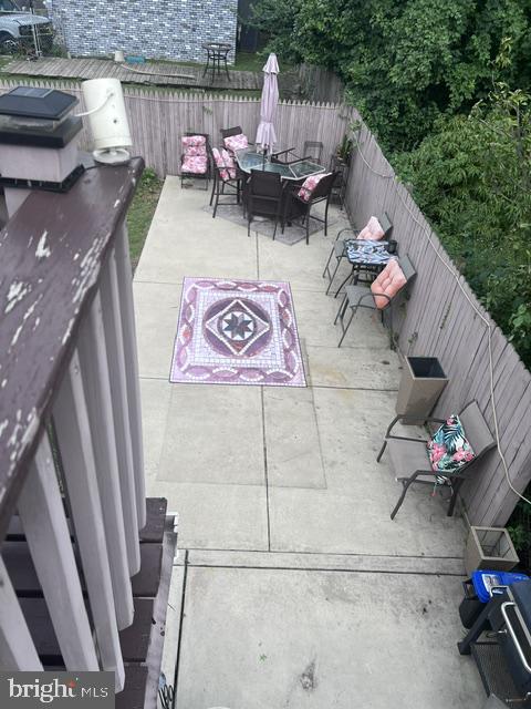 411 W South Ave Property Photo 29