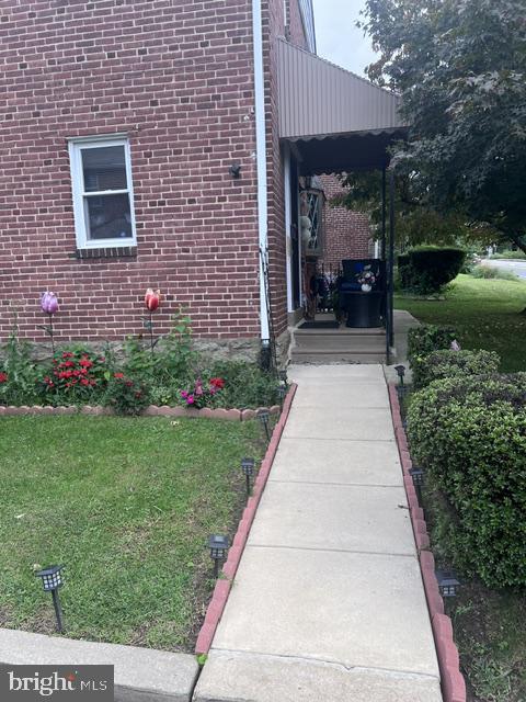 411 W South Ave Property Photo 33
