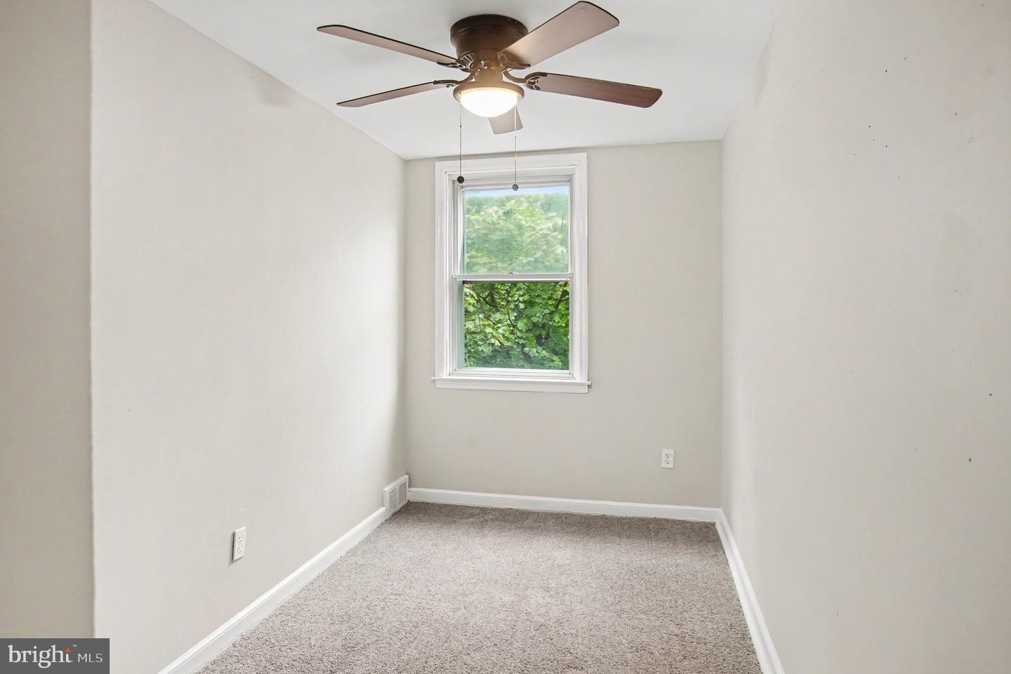 529 S 2nd St Property Photo 12