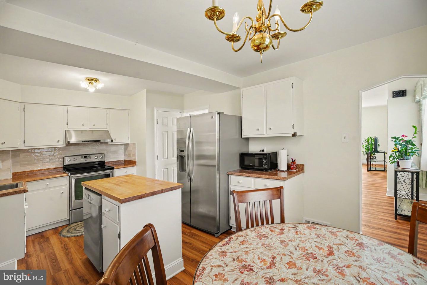 230 Williams Rd Property Photo 12