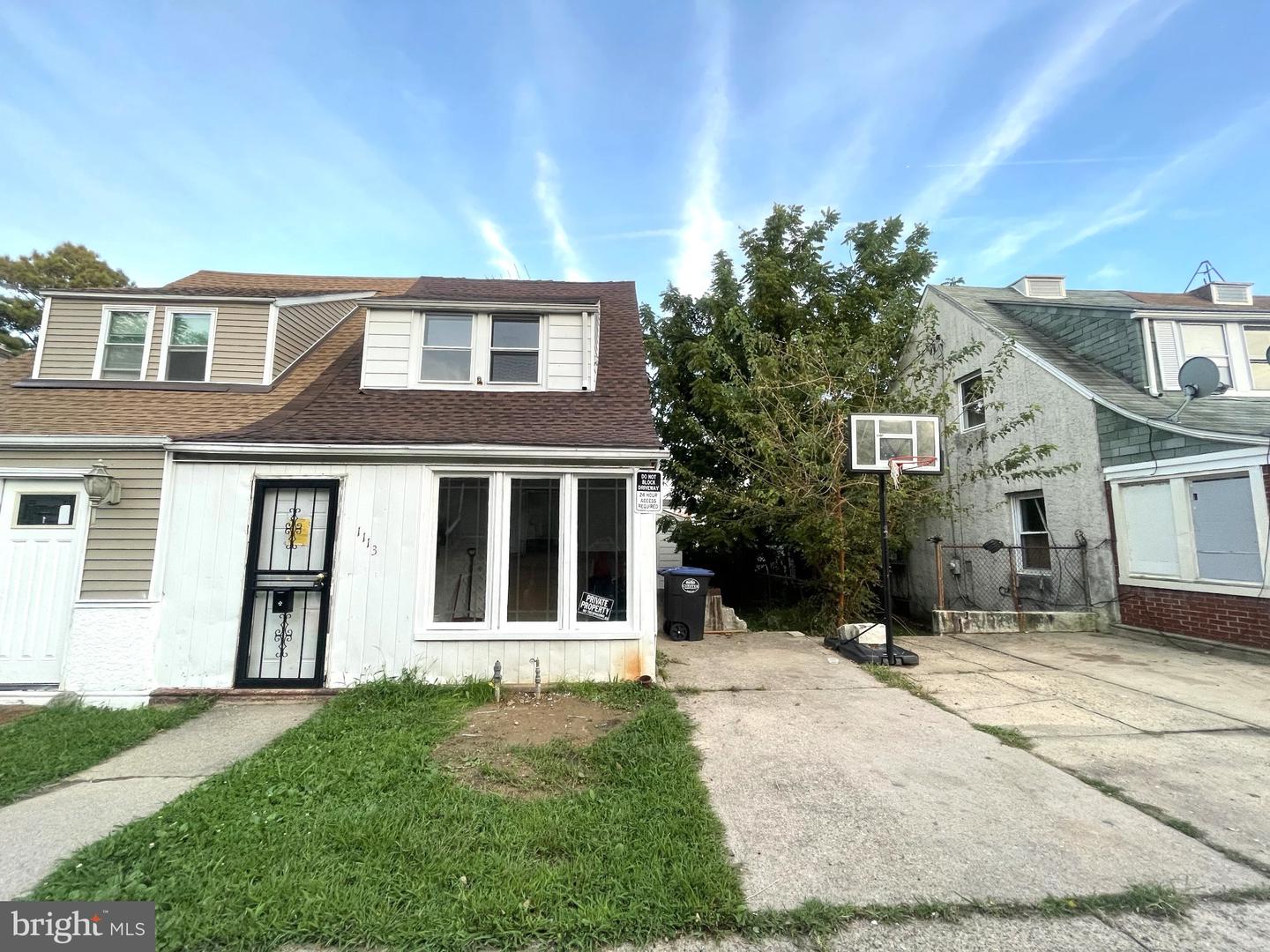 1113 WHITE ST Property Photo 1