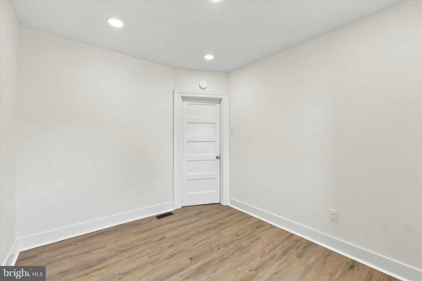 1134 Wilson Dr Property Photo 28