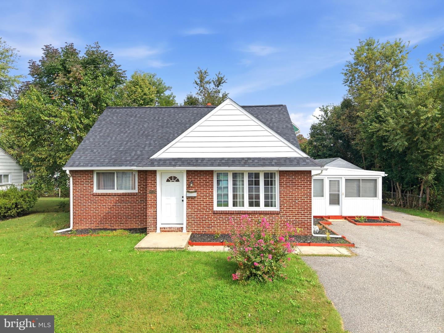 3773 BRIDGEWATER RD Property Photo 1