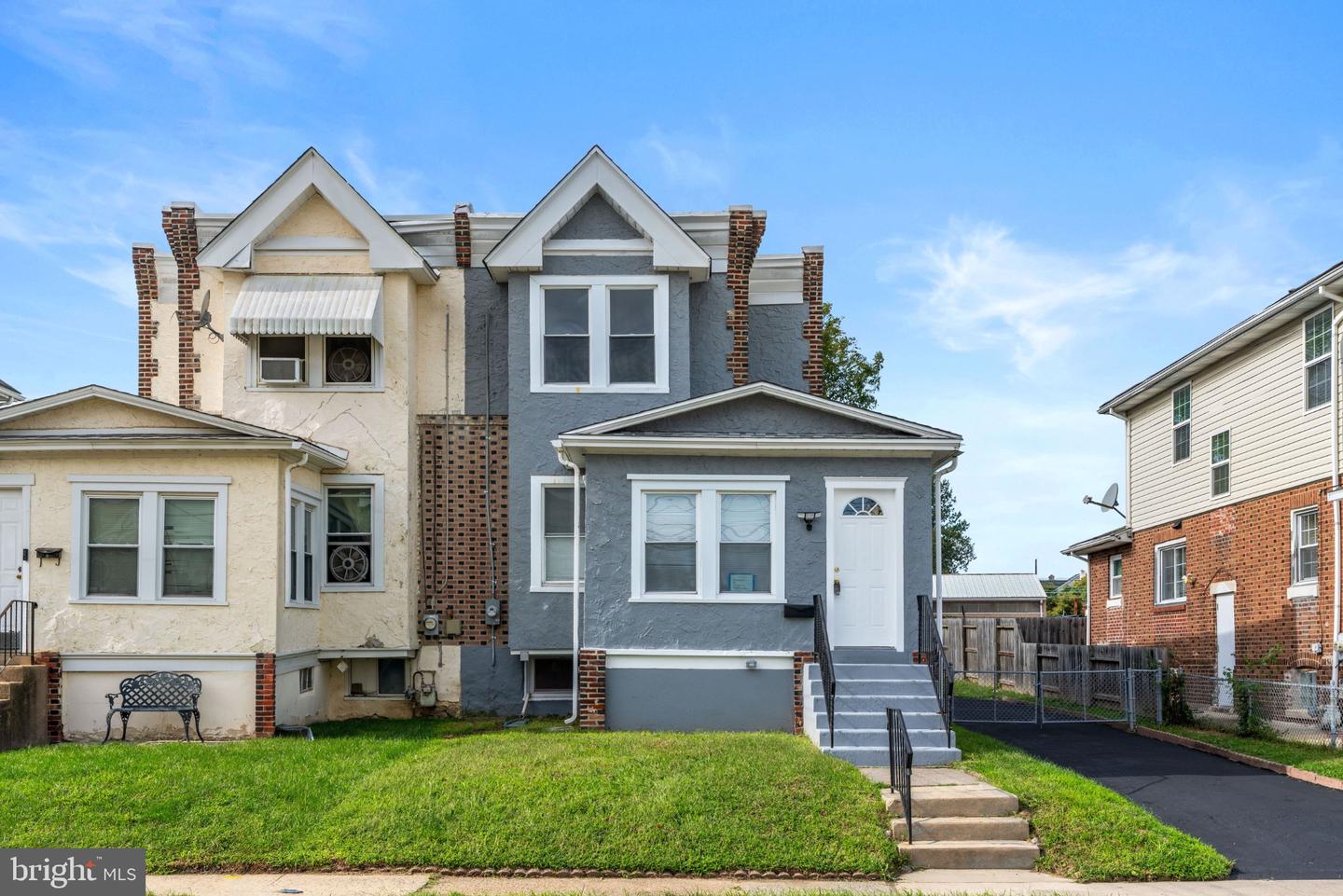 30 N RIDGEWAY AVE Property Photo 1