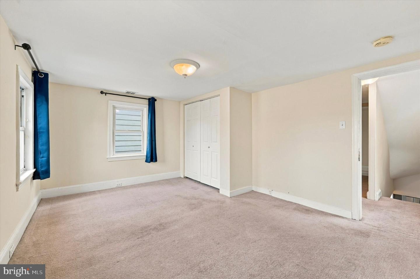 225 Brook St Property Photo 10