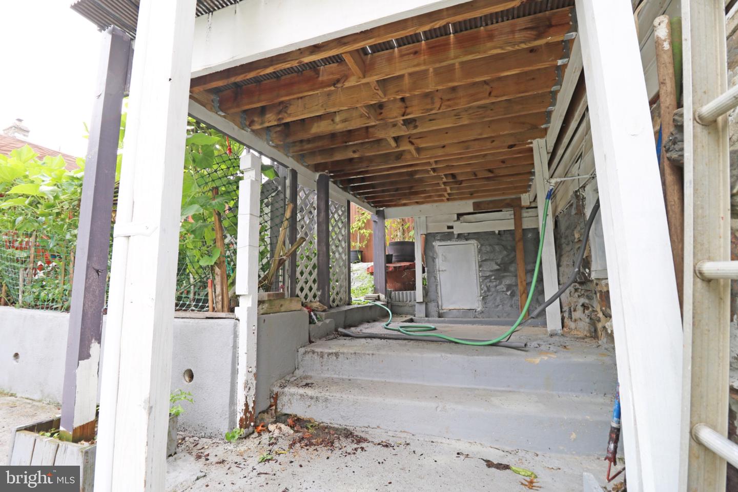 111 Oakley Rd Property Photo 27