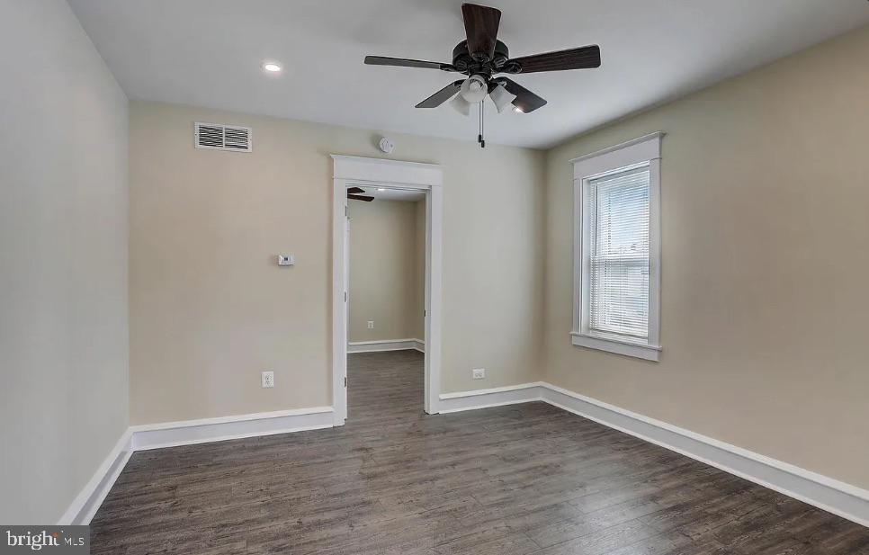 3950 Mary St Property Photo 10