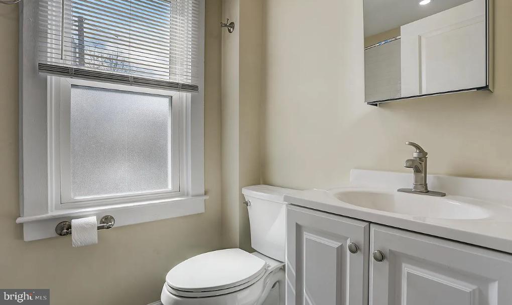 3950 Mary St Property Photo 16
