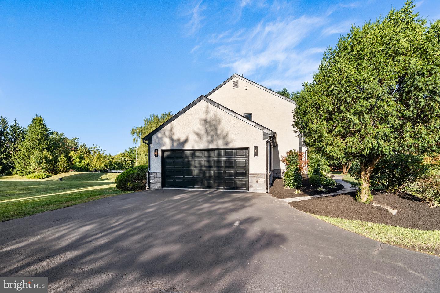 1 Glen Meadow Dr Property Photo 15