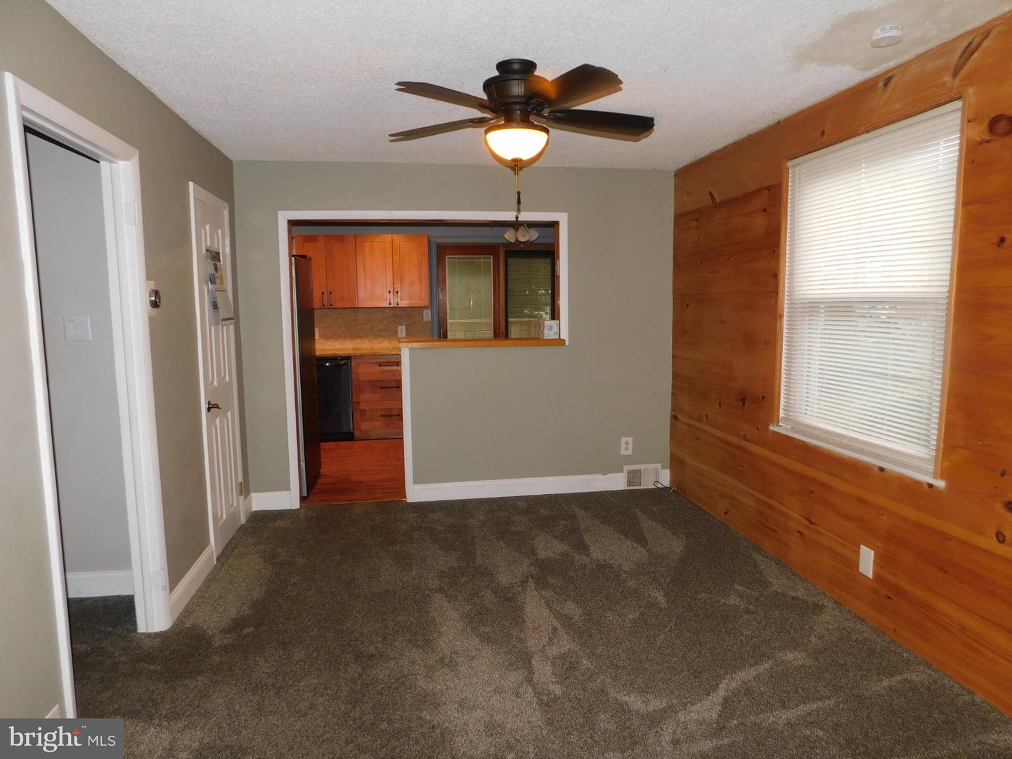 710 School Ln Property Photo 10