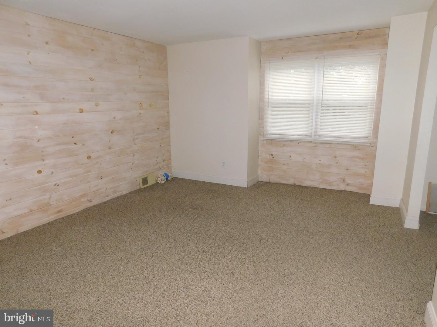 710 School Ln Property Photo 13