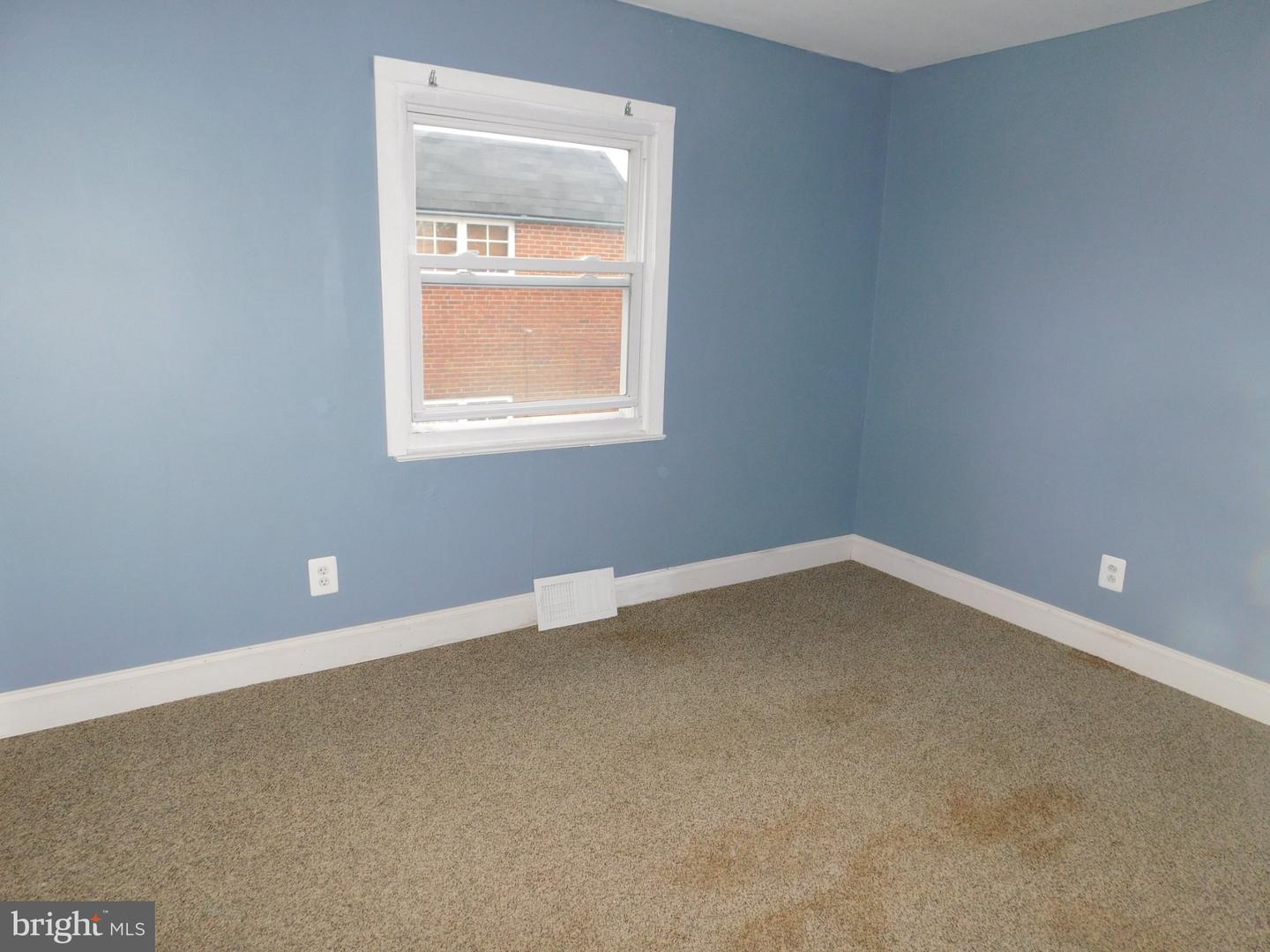 710 School Ln Property Photo 15