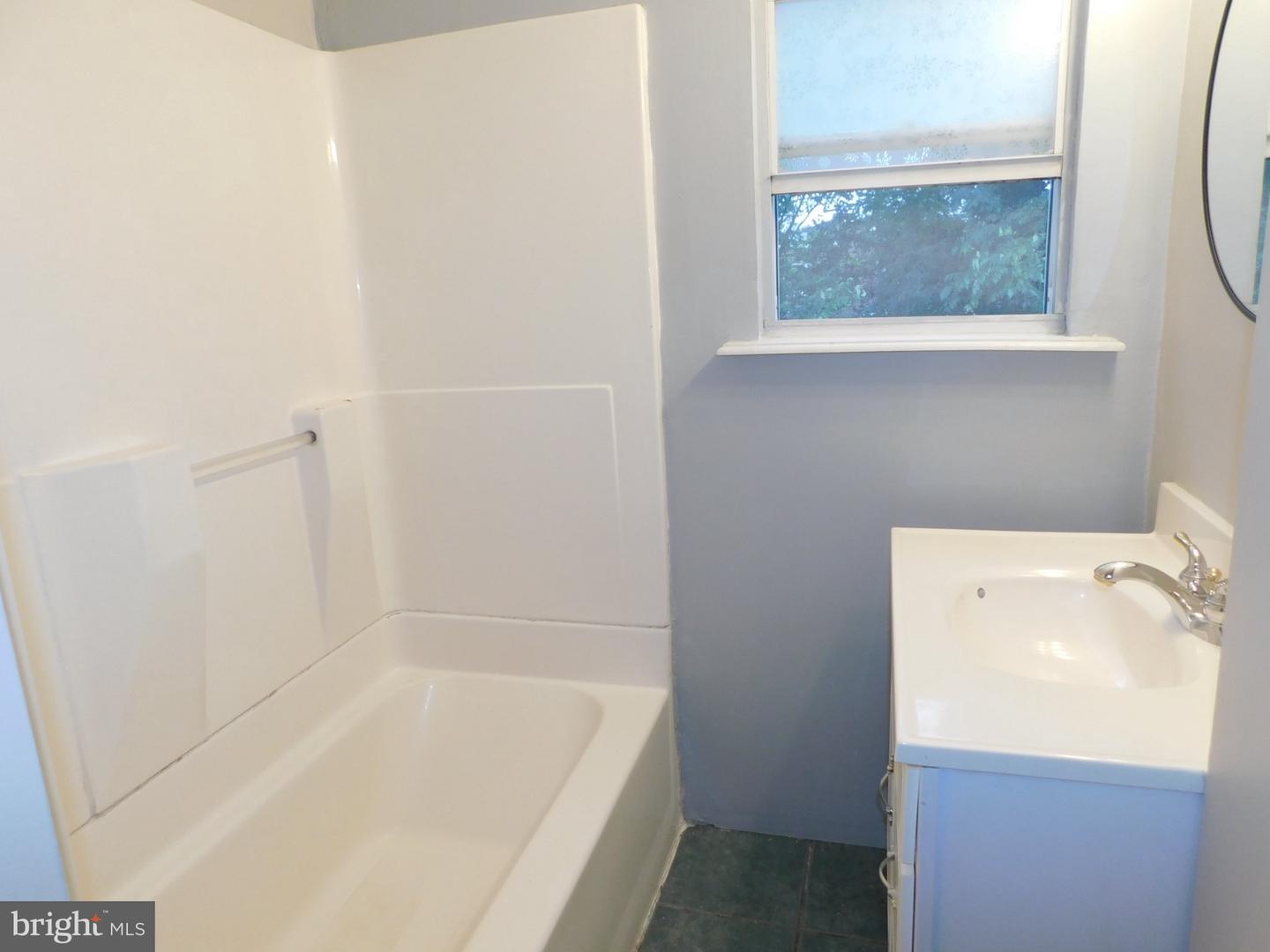 710 School Ln Property Photo 17