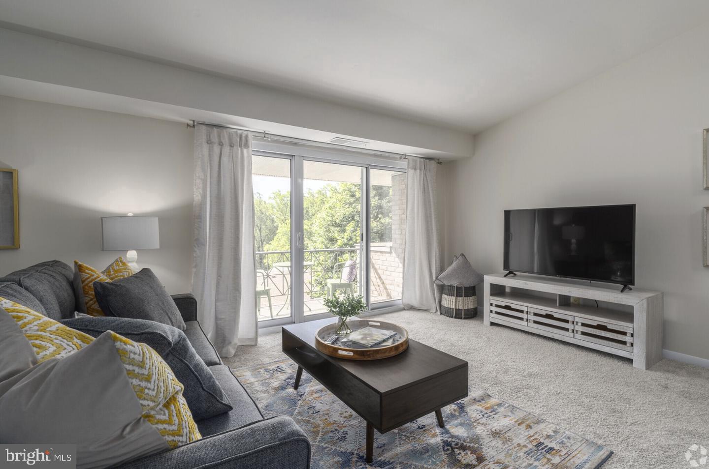 284 Iven Ave #276-3a Property Photo 10