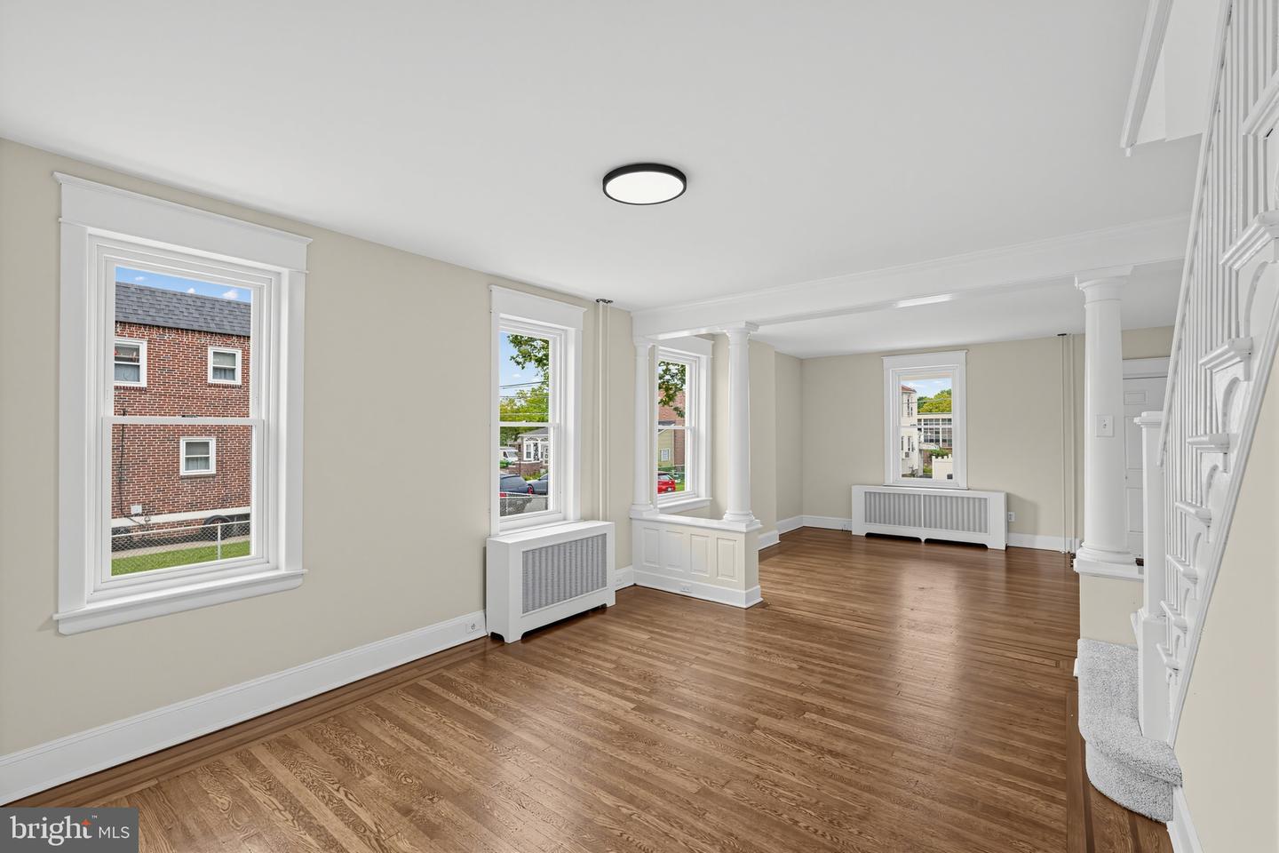 123 E Madison Ave Property Photo 5