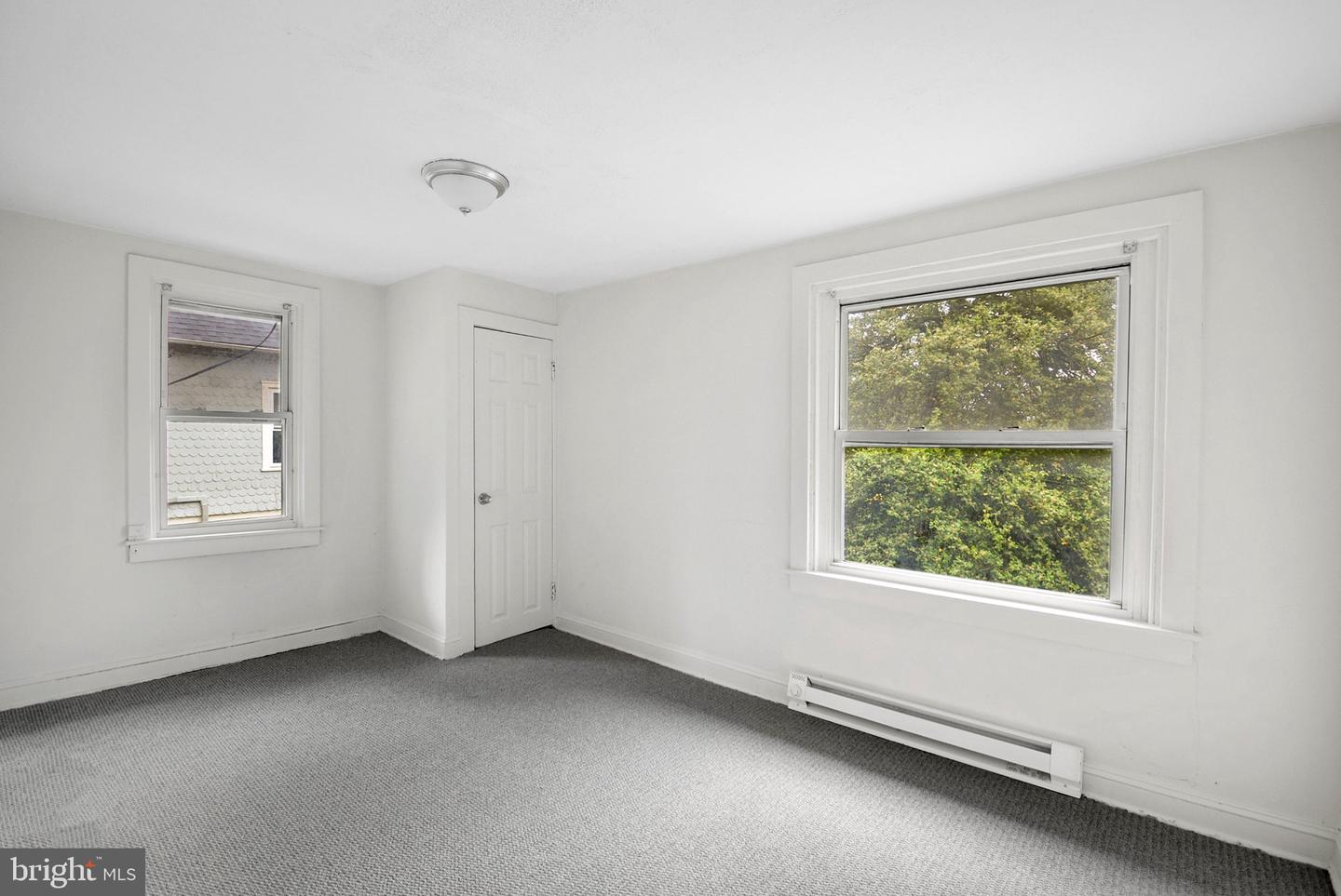126 N Wycombe Ave Property Photo 4