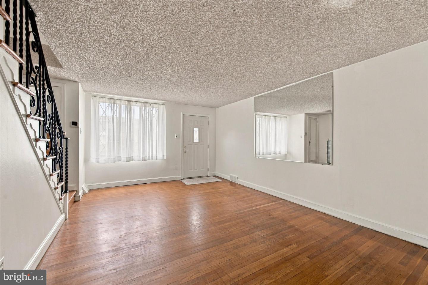 604 Rively Ave Property Photo 4