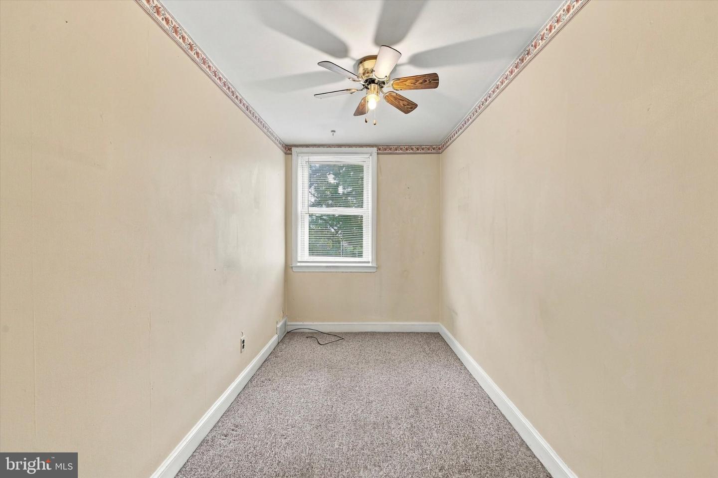 604 Rively Ave Property Photo 8
