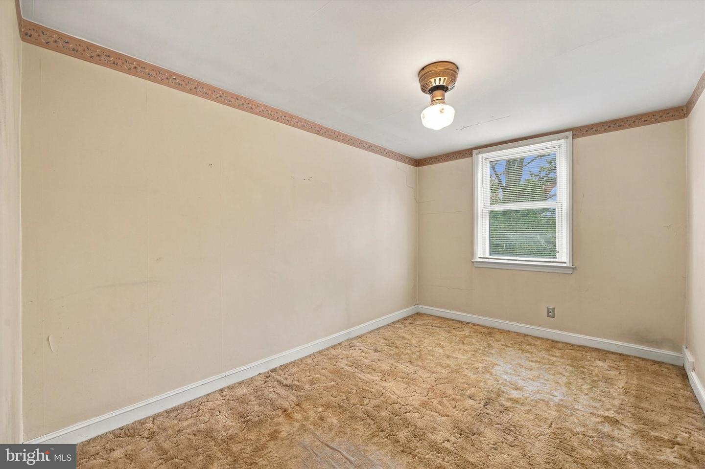 604 Rively Ave Property Photo 9