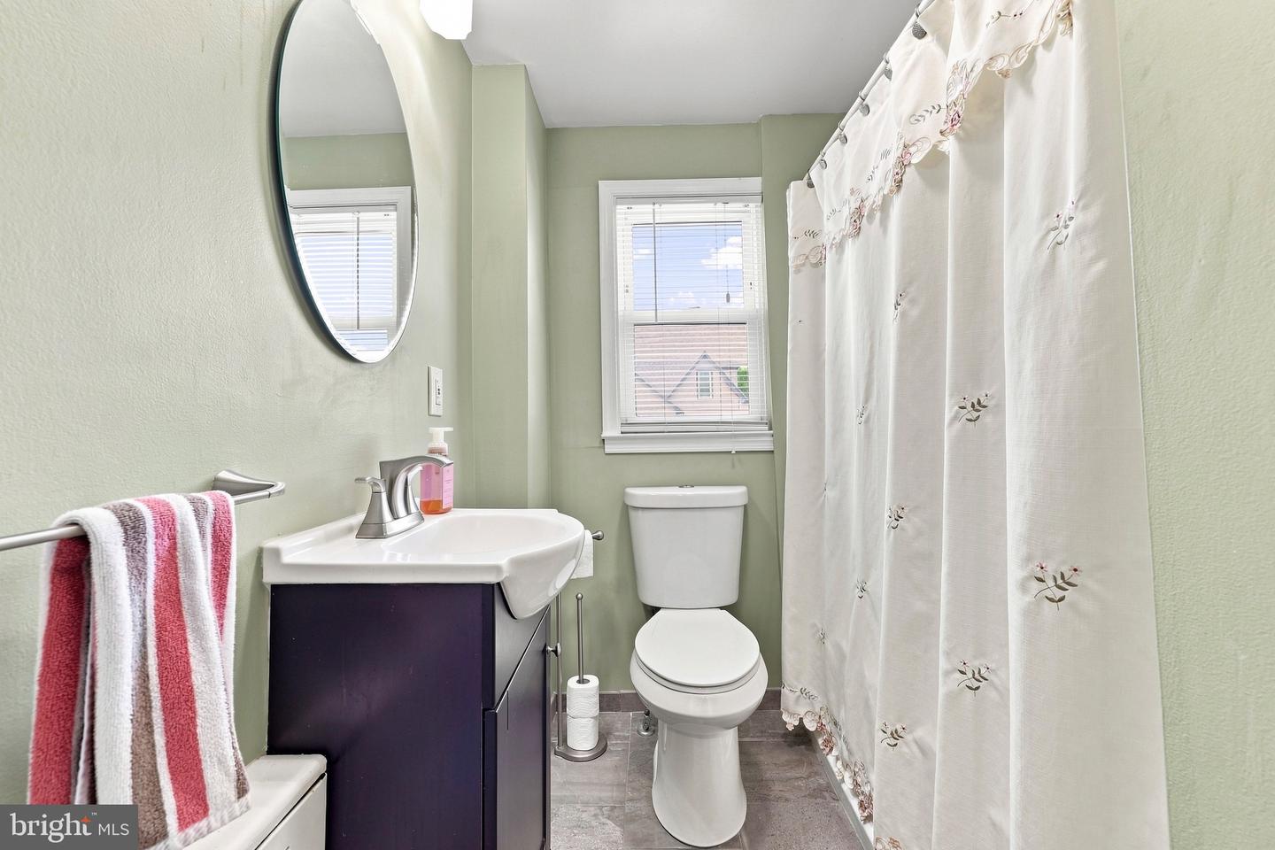 223 Swarthmore Ave Property Photo 9