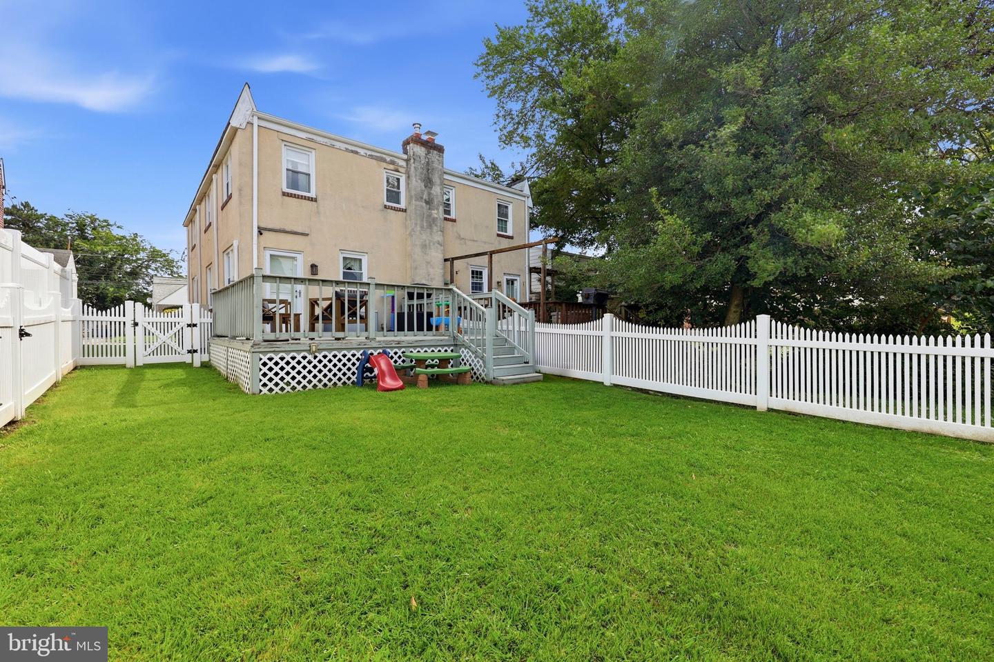 223 Swarthmore Ave Property Photo 16