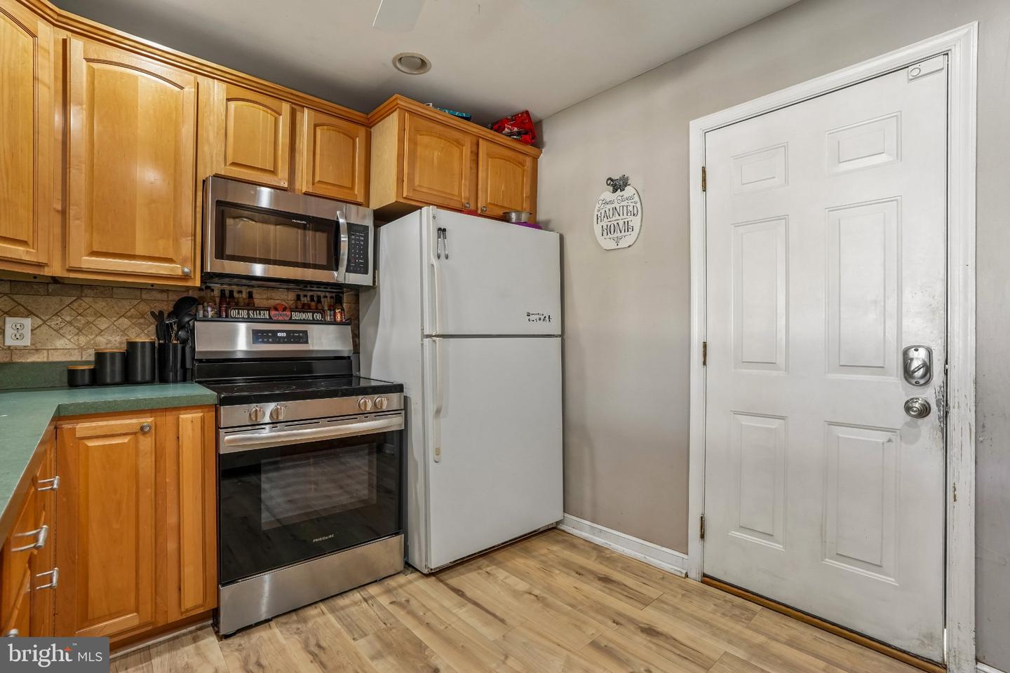 207 Rolling Rd Property Photo 7