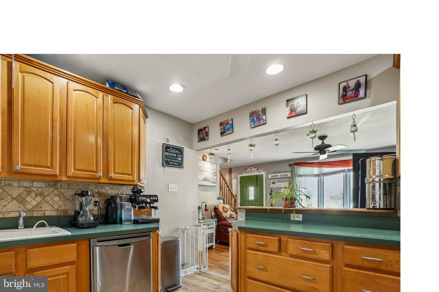 207 Rolling Rd Property Photo 9