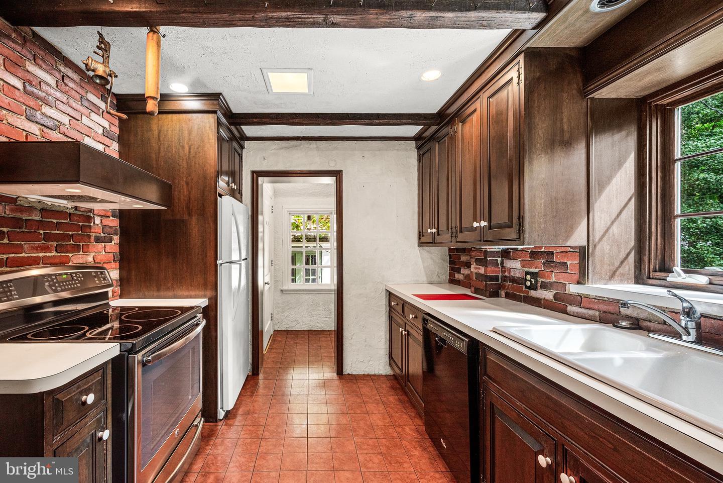 4 Swarthmore Pl Property Photo 34