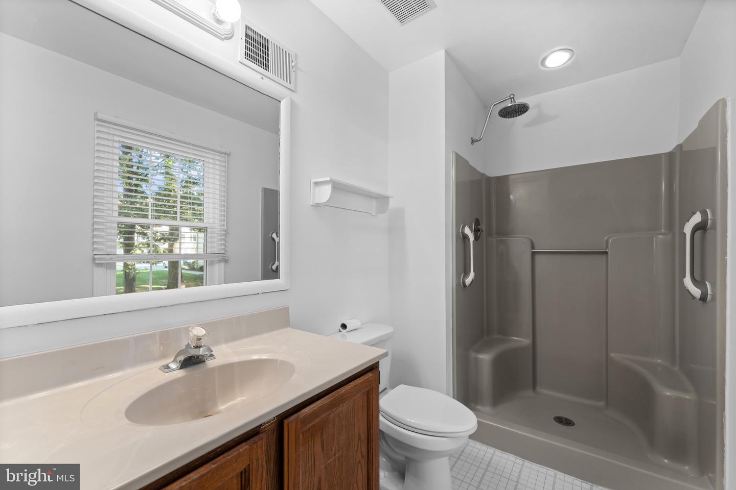 1802 N Glen Dr #1802 Property Photo 10