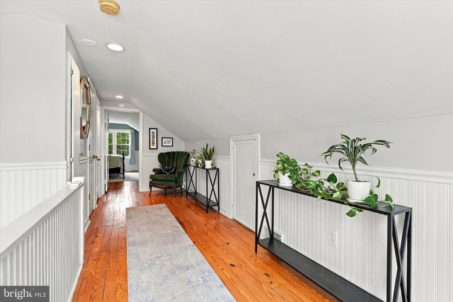 246 Lenox Rd Property Photo 17