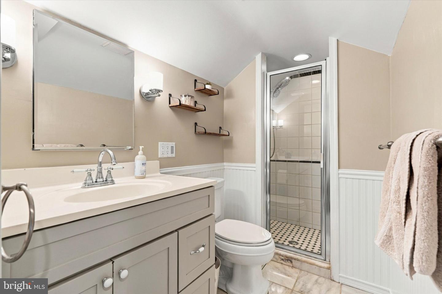 246 Lenox Rd Property Photo 19