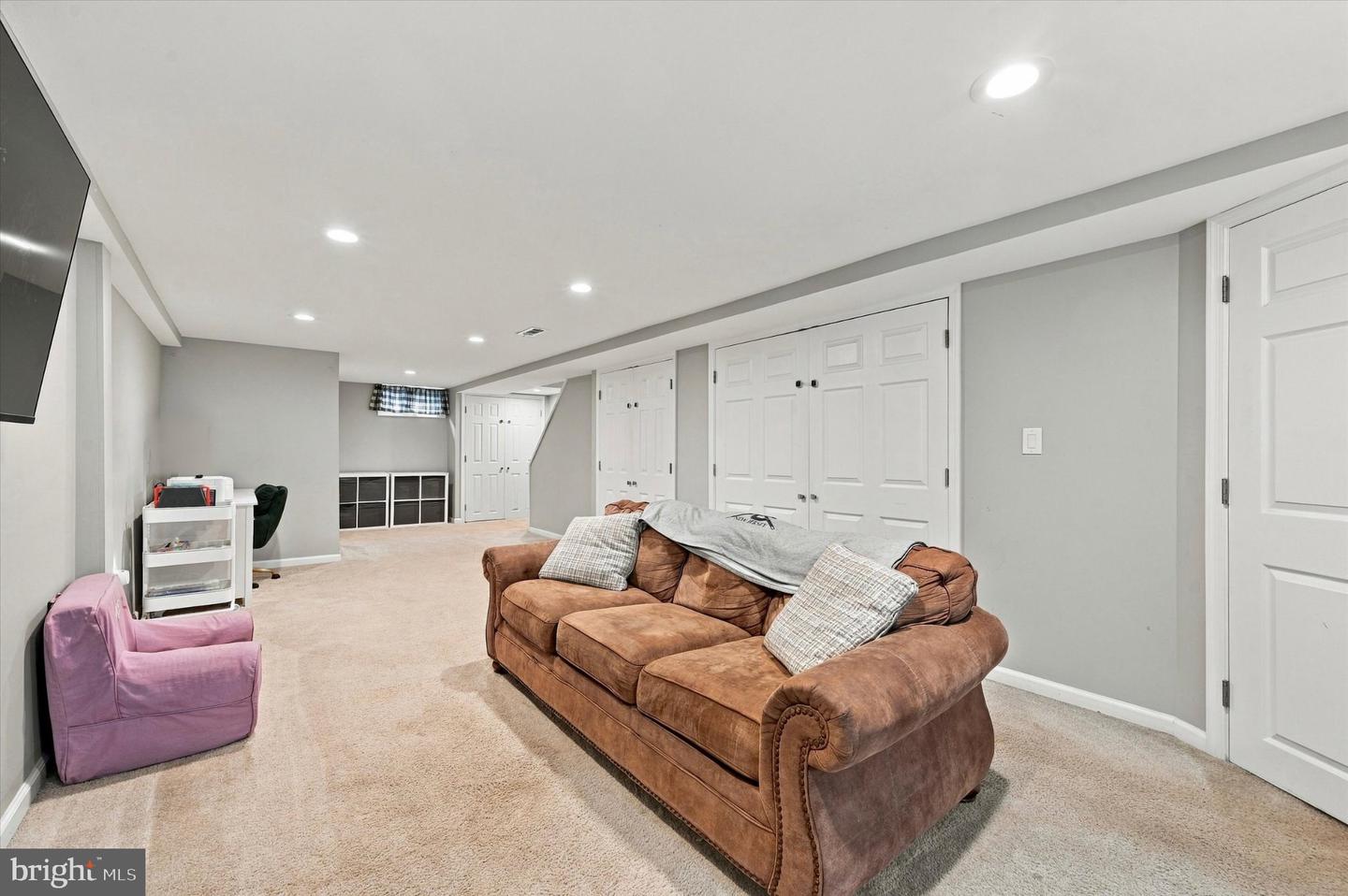 5338 Brittany Dr Property Photo 20