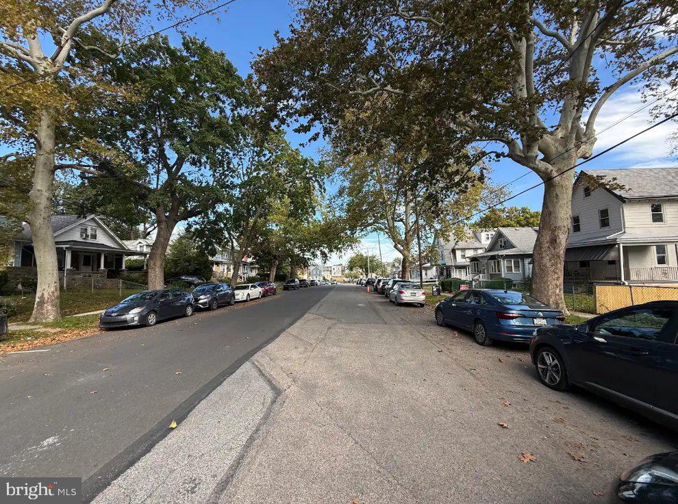 PADE2125098 Property Photo 4