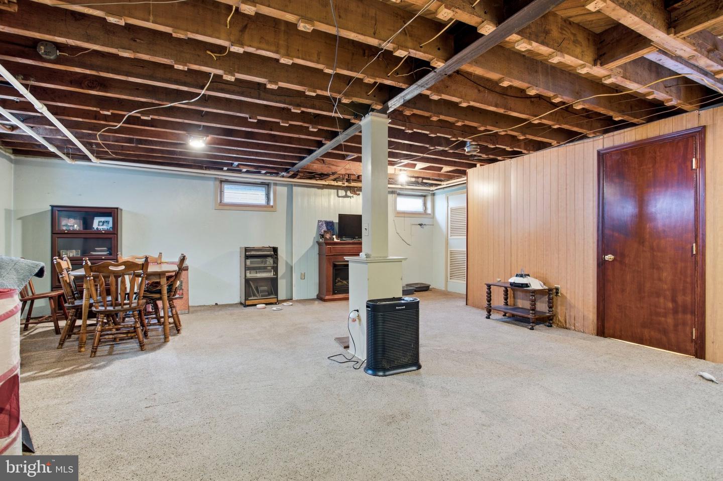 2 Myrtle Ave Property Photo 28