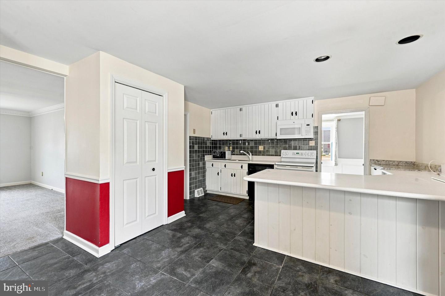 529 Claremont Rd Property Photo 13