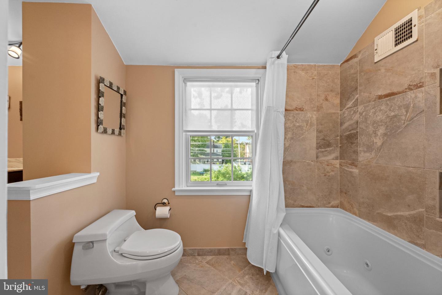 108 Buckingham Dr Property Photo 32