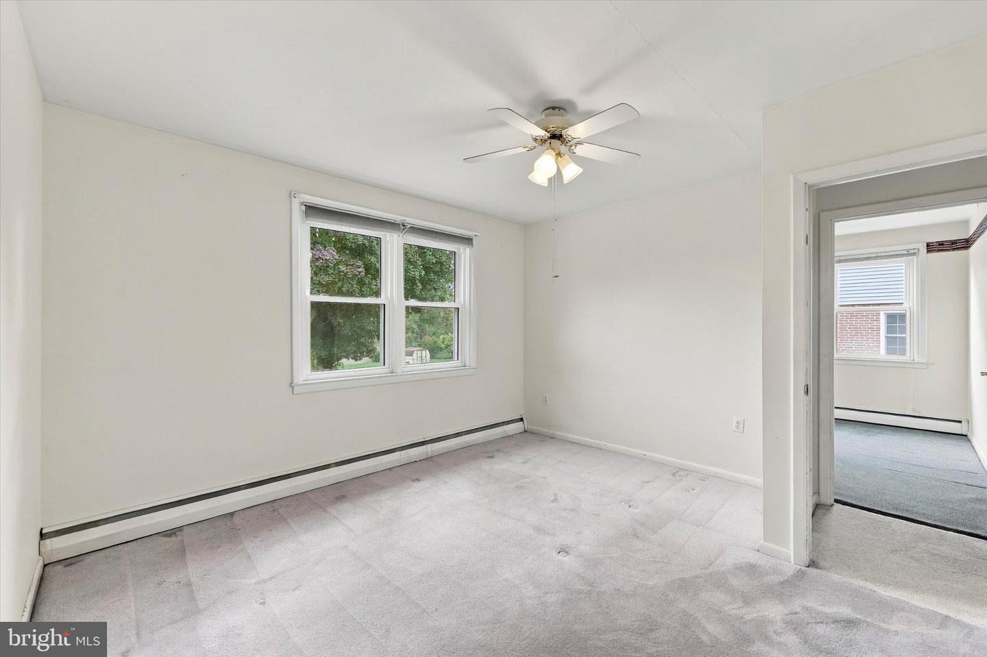 21 Davis Ave Property Photo 8