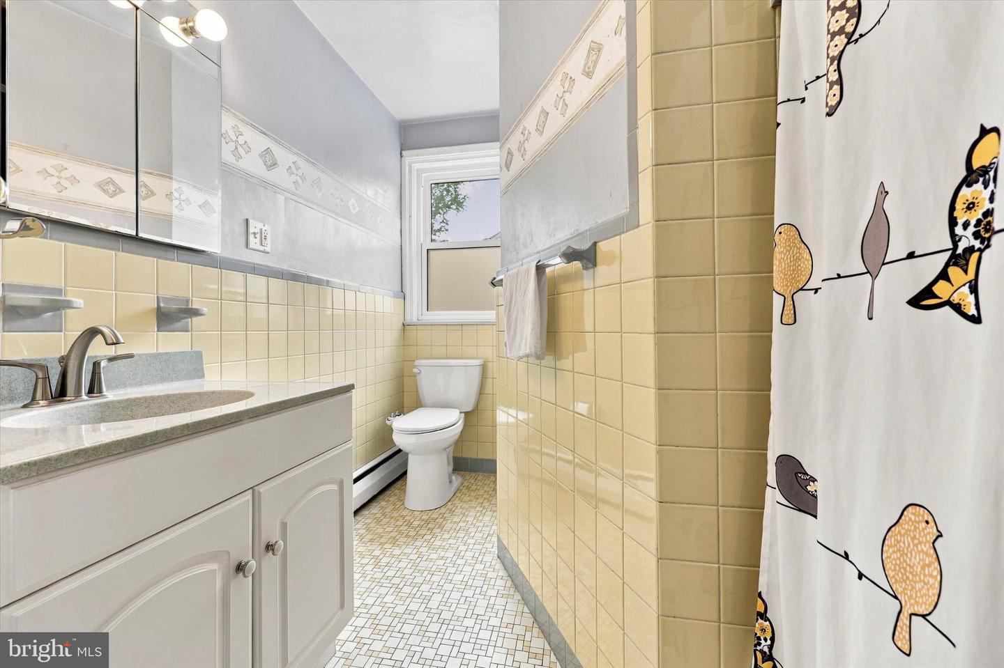 21 Davis Ave Property Photo 9